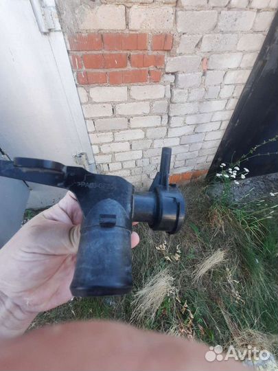 Тройник системы охлаждения киа рио 3