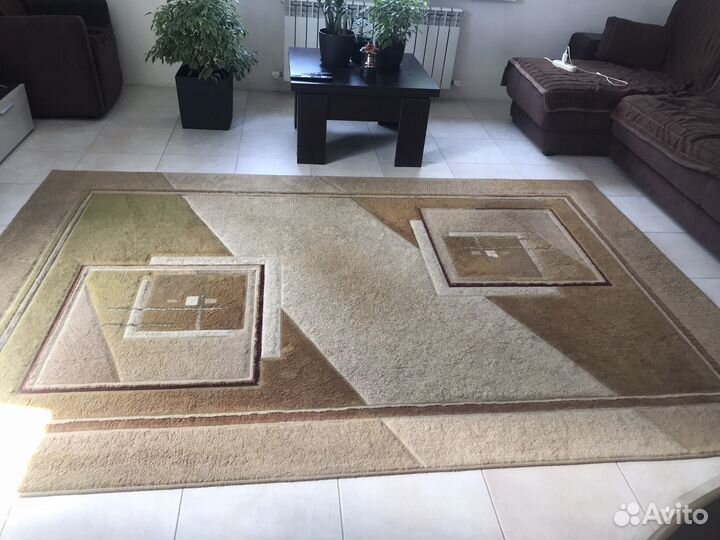 Ковер 2 на 3м, турецкий, в хорошем состоянии