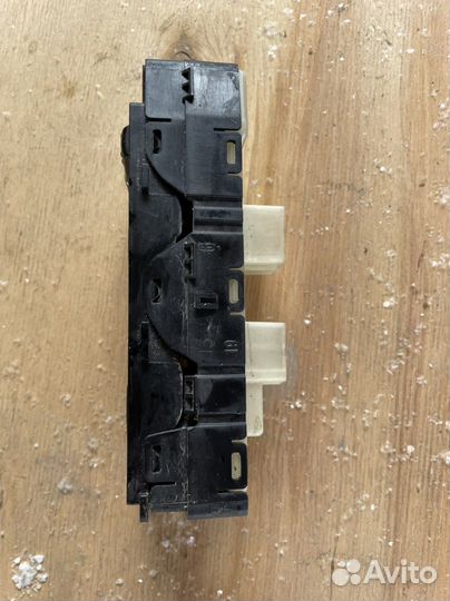 Джип либерти 2 блок управления стеклоподъемников