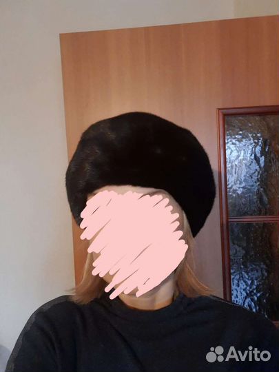 Берет женский норковый