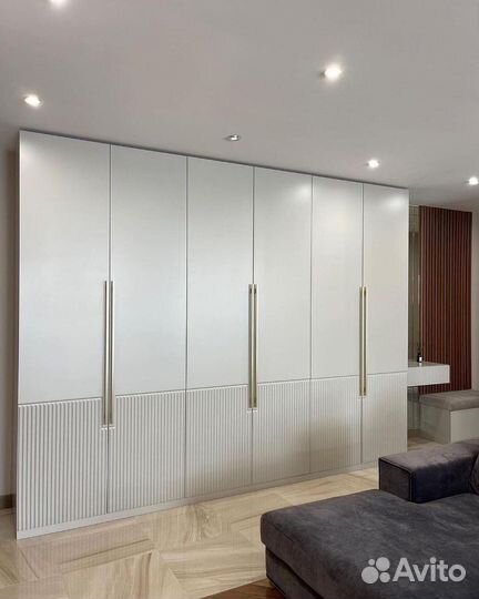 Шкаф для одежды