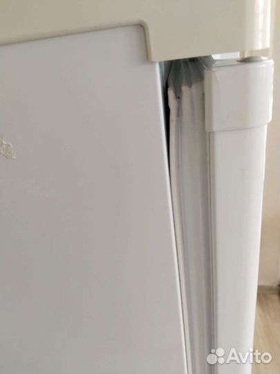 Холодильник бу pozis