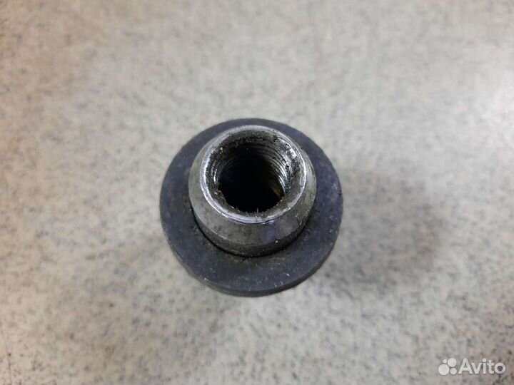 Колесные гайки Toyota Lexus 570 20 шт