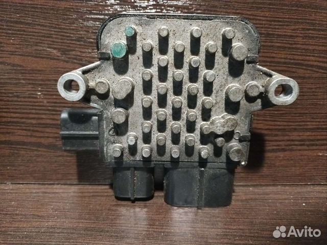 Блок управления вентилятором Mitsubishi Lancer 9