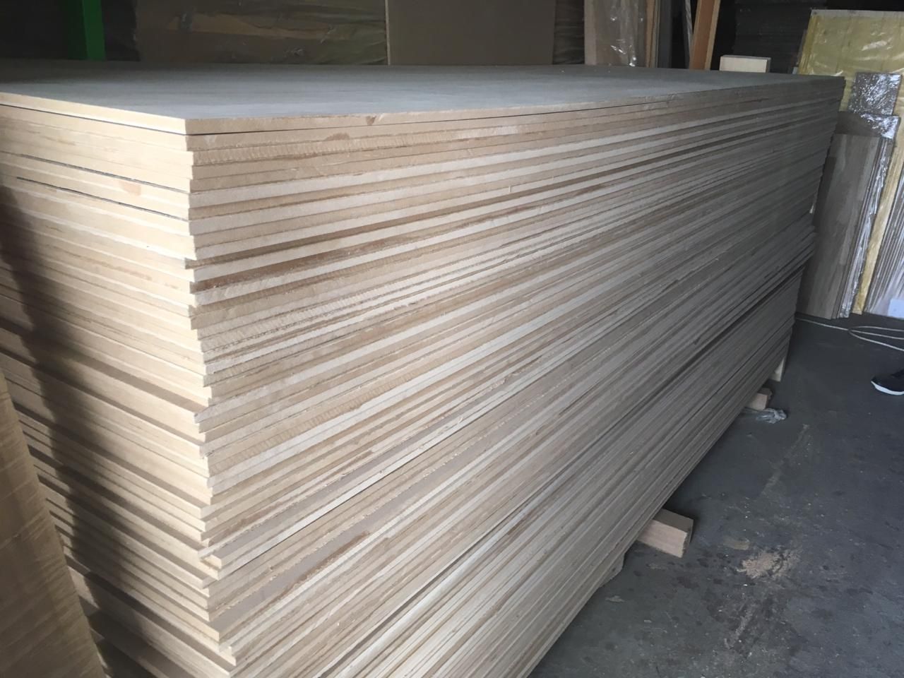 Двпо. Hdf шлифованная 2800х2070х3. Лдсп 881 pe. 16 мм дуб 1-ст. Союзбалткомплект панели мдф.