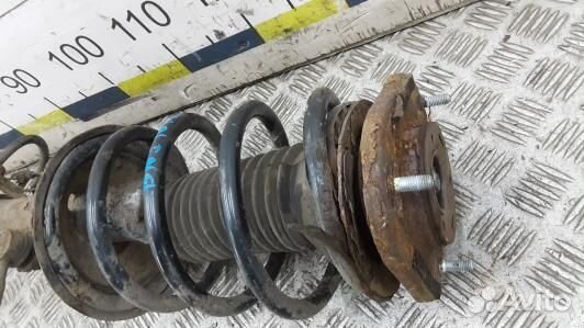 Стойка передняя правая toyota corolla E12 (BNI16N5