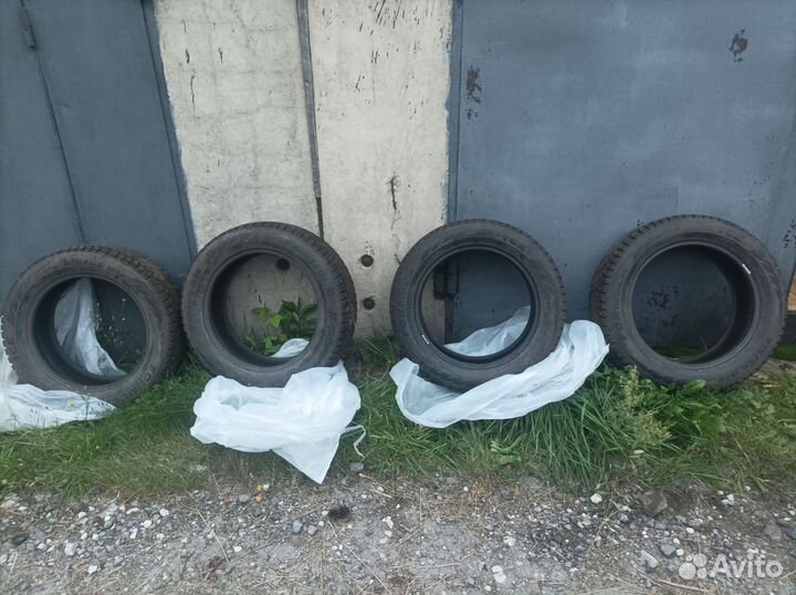 Formula Ice 215/55 R17 98T