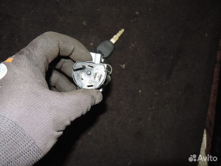 Замок зажигания для Lifan Smily