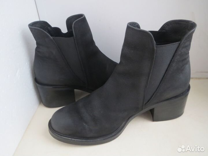 Полусапожки женскиедеми 39 размер