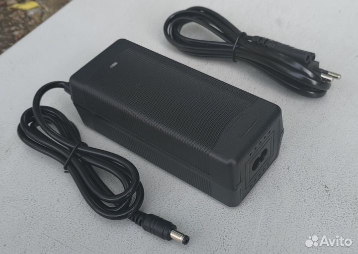 Зарядное устройство LiFePo4 4S 12V (14.6V) 5A