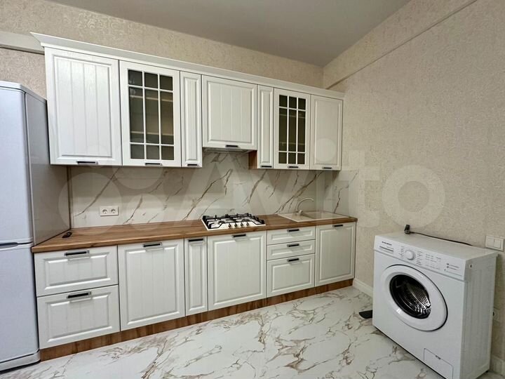 2-к. квартира, 60 м², 9/15 эт.