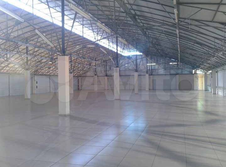 Торговая площадь, 2000 м²