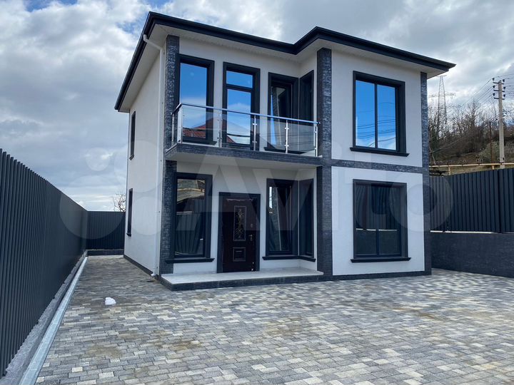 Коттедж 128 м² на участке 3 сот.