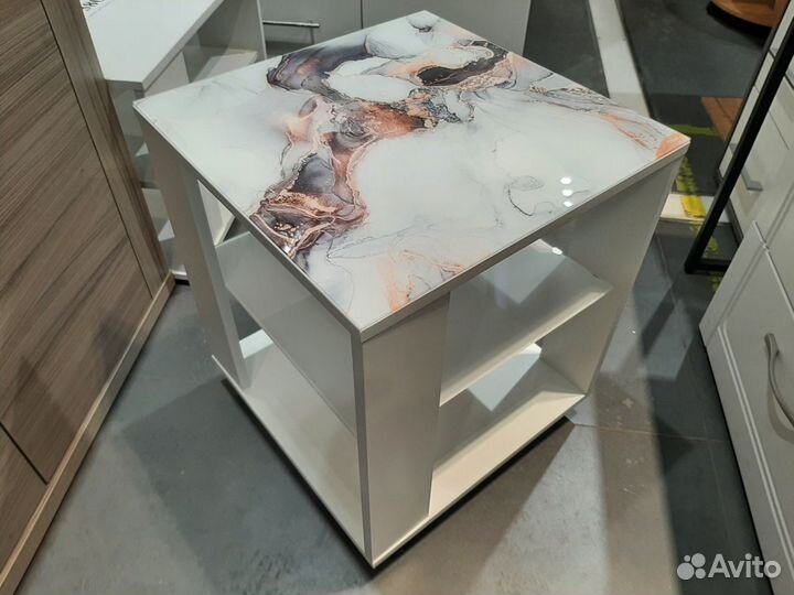 Стол журнальный со стеклом Lum 213