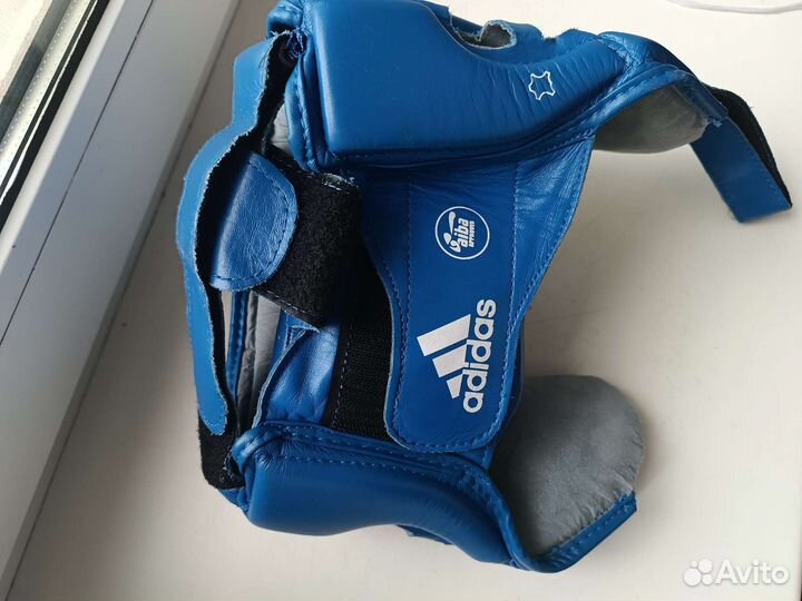 Боксерский шлем adidas