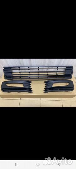 Решетка бампера VW polo 2015 +