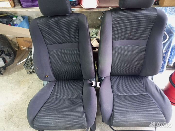 Салон для автомобиля Toyota ist