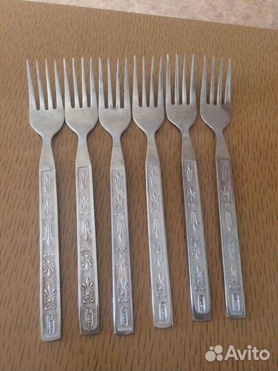 Столовые приборы