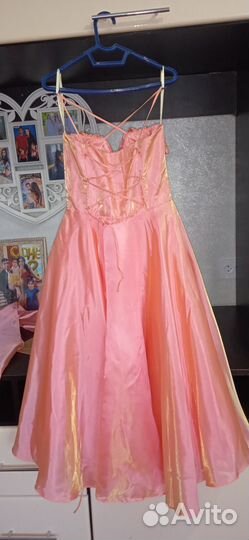 Платье в пол