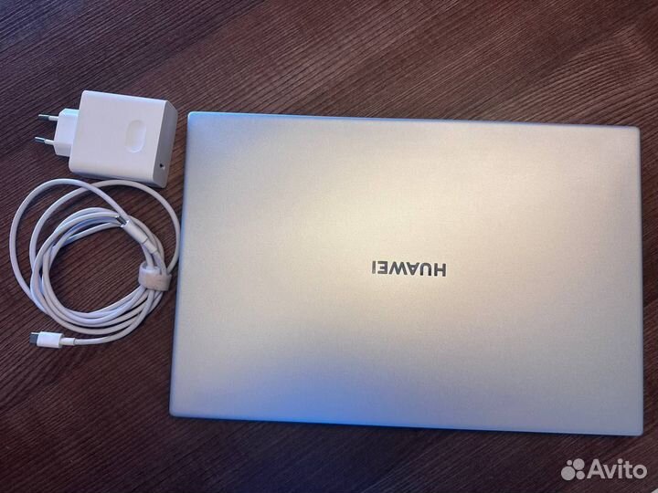 Ноутбук huawei MateBook D 14 (4-ядерный, 8гб)