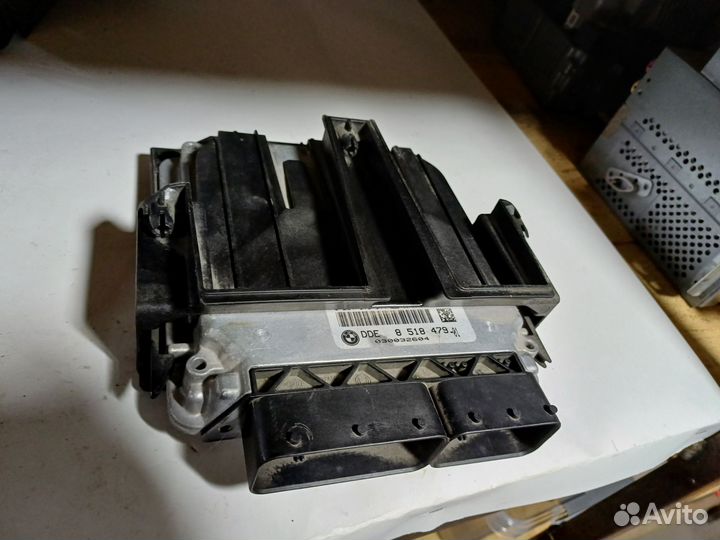 Блок управления двигателем BMW5F10