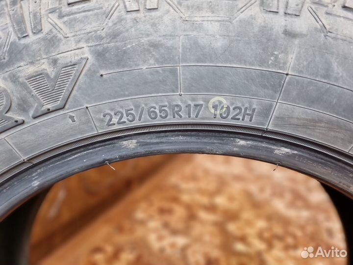 Toyo Open Country A/T Plus 225/65 R17 H