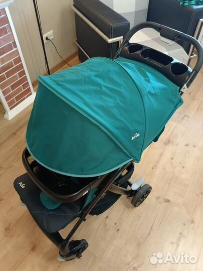 Коляска прогулочная Joie