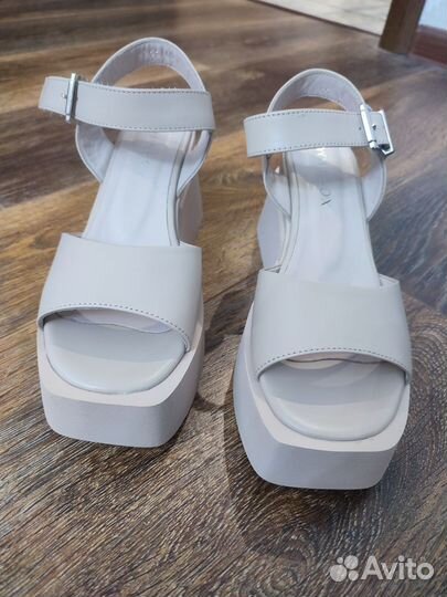 Босоножки,натуральная кожа, Турция, 38р