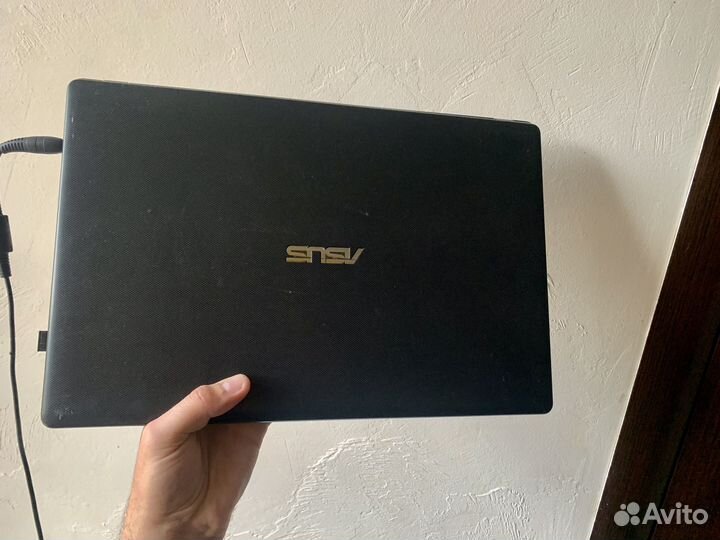 Ноутбук asus