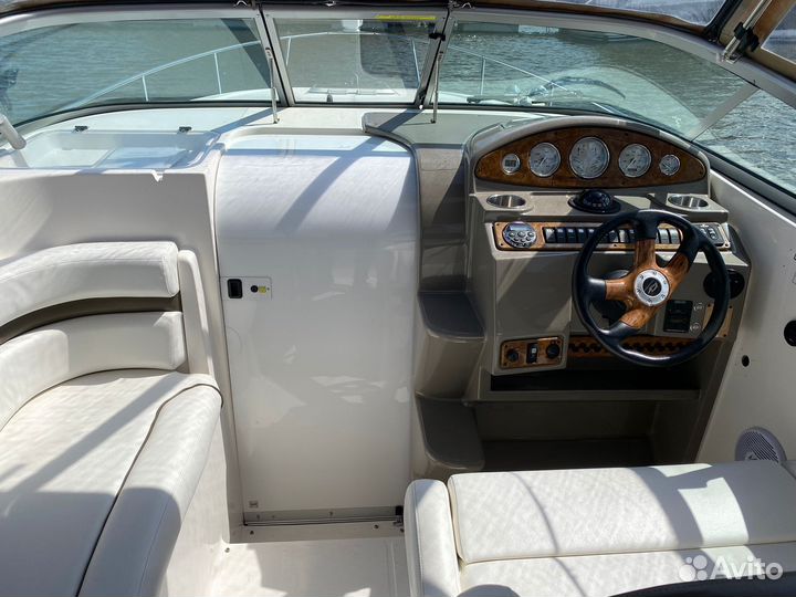 Катер Rinker 260