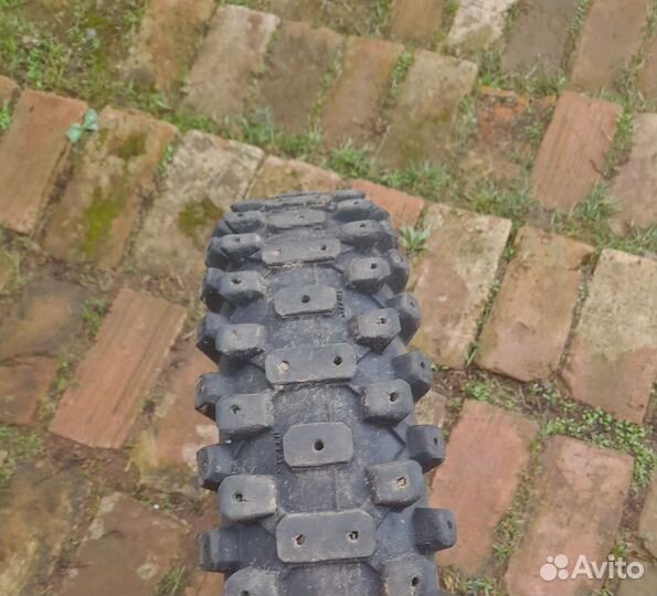 Покрышка 100/90/18