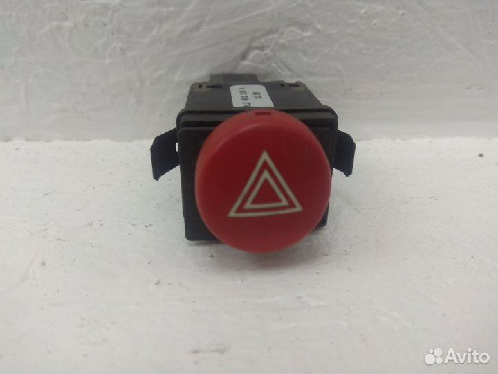 Кнопка аварийной сигнализации Seat Cordoba 4 BME