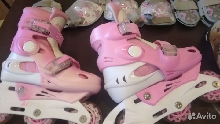 Роликовые коньки и защита