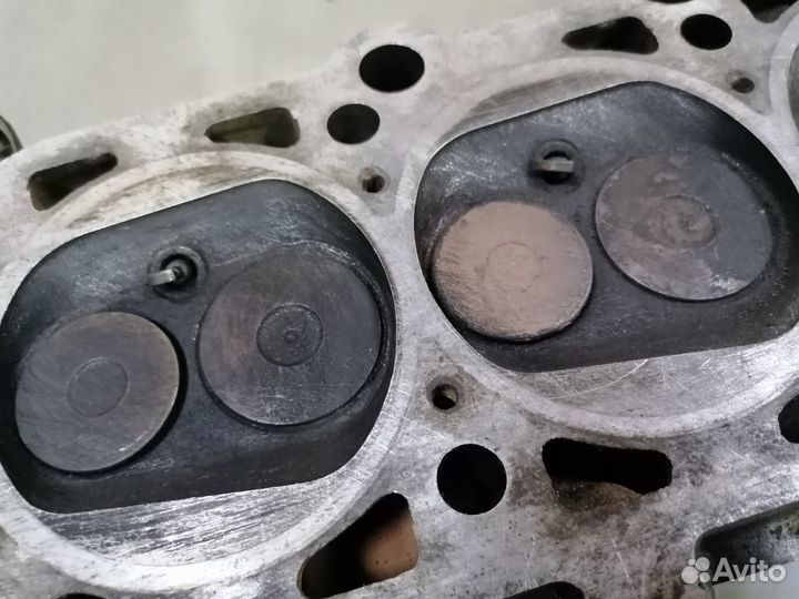 Головка блока цилиндров 1.8 SF VW Golf II 1983-199