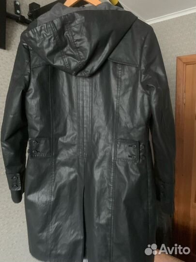 Кожаный плащ