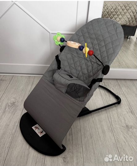 Шезлонг для новорожденных