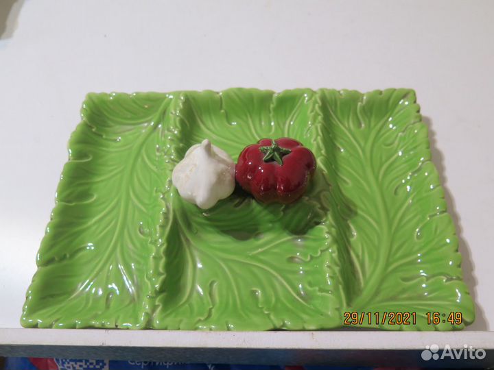 Фаянсовая менажница