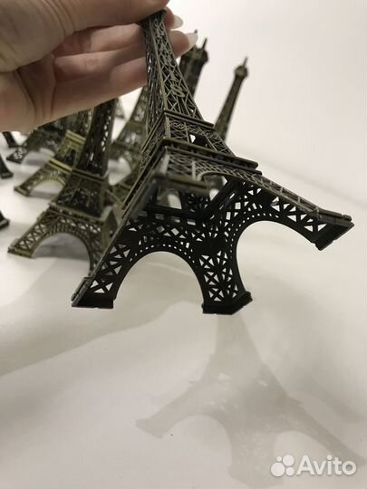 Статуэтка Эйфелева башня