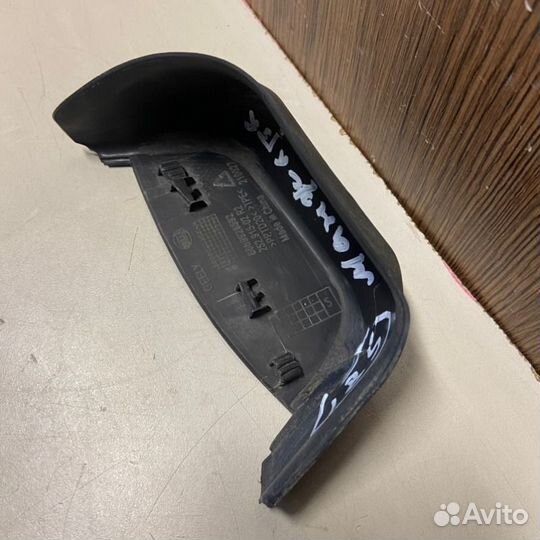 Накладка фонаря задняя правая Geely Monjaro