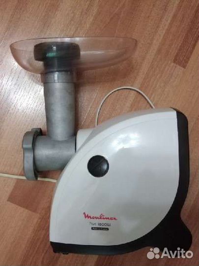 Мясорубка электрическая moulinex, с насадками
