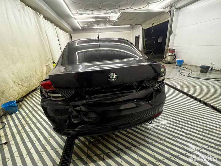 Skoda Octavia 1.8 МТ, 2012, битый, 246 000 км