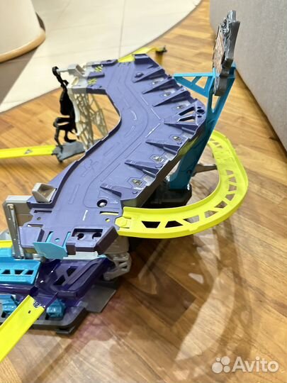 Трек парковка spider strike