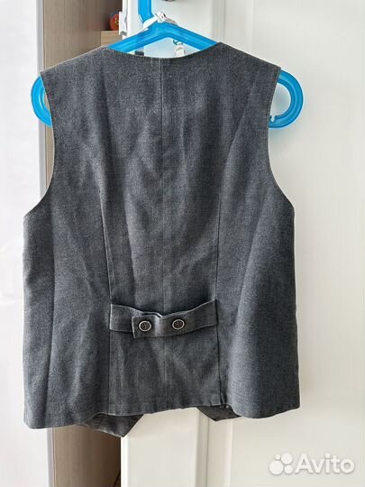 Жилетка для мальчика школьная