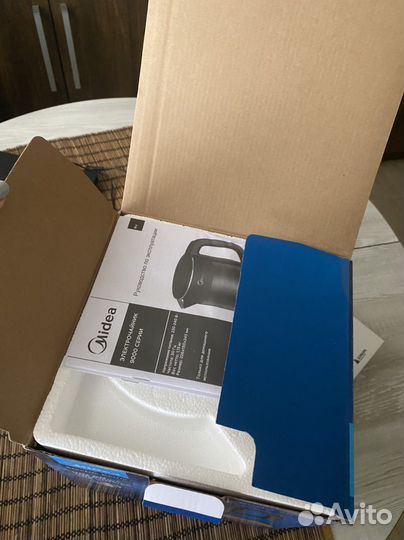 Электрочайник midea новый