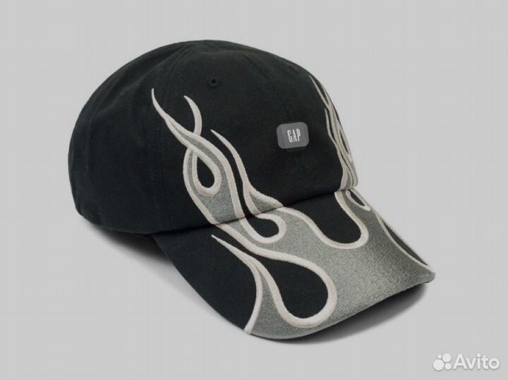 Yeezy gap balenciaga кепка