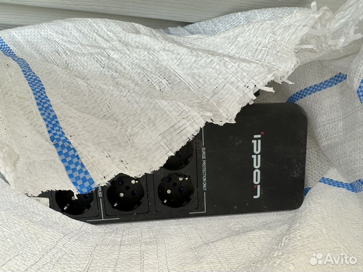 APC Back-ups RS 1100