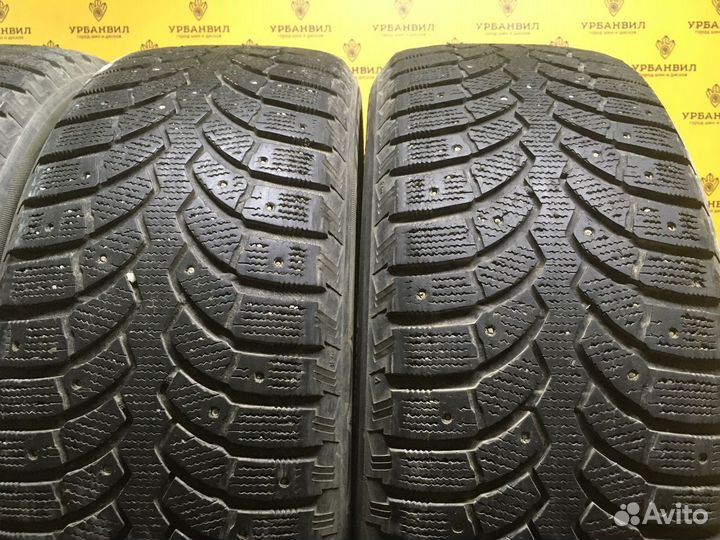 Bridgestone Blizzak Spike-01 235/55 R18 104T