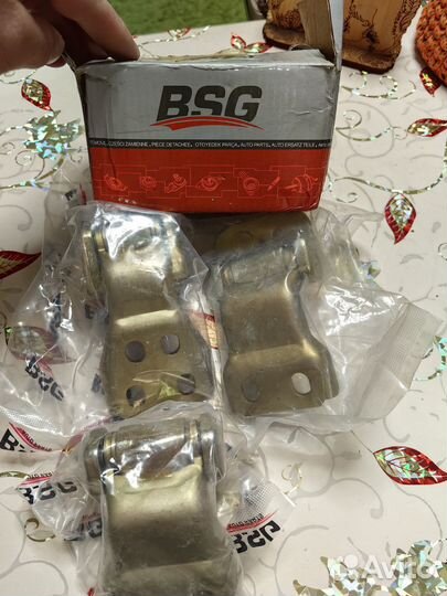 Навесы задних дверей 