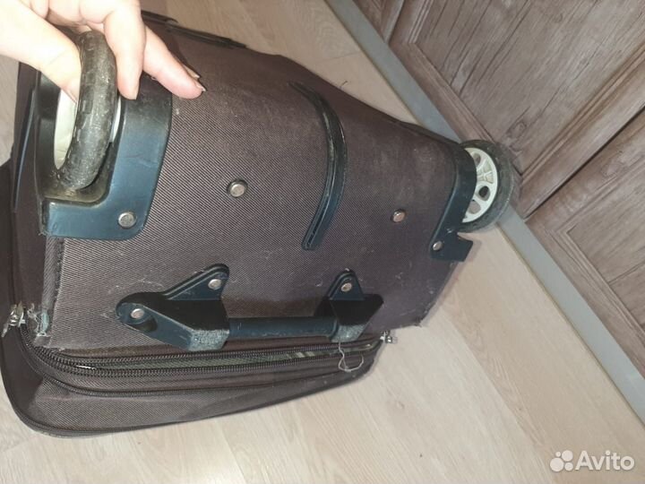 Чемодан на колесах бу
