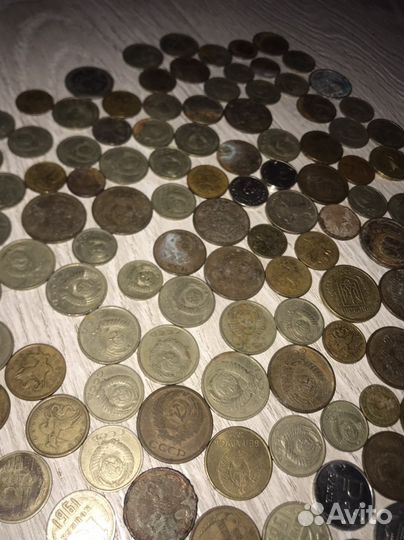 Продаю монеты